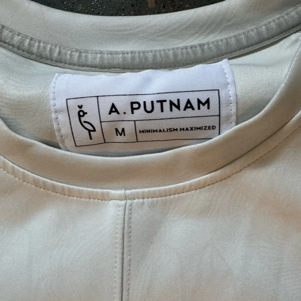A. Putnam Minimalist White Tulip Hem Sweatshirt - Picture 2 of 9